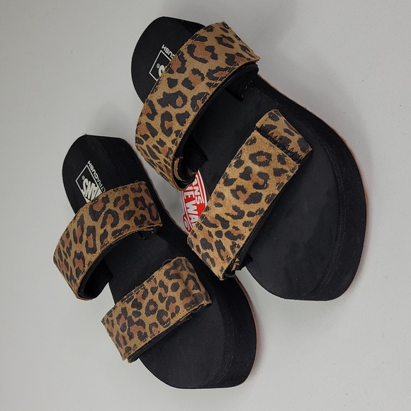 vans leopard slide sandals